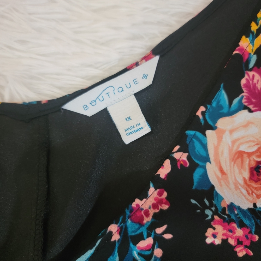 Sweet Heart V Neck Blouse Floral Layered Sleeveless Blouse - Black and Pink XL - Picture 7 of 14